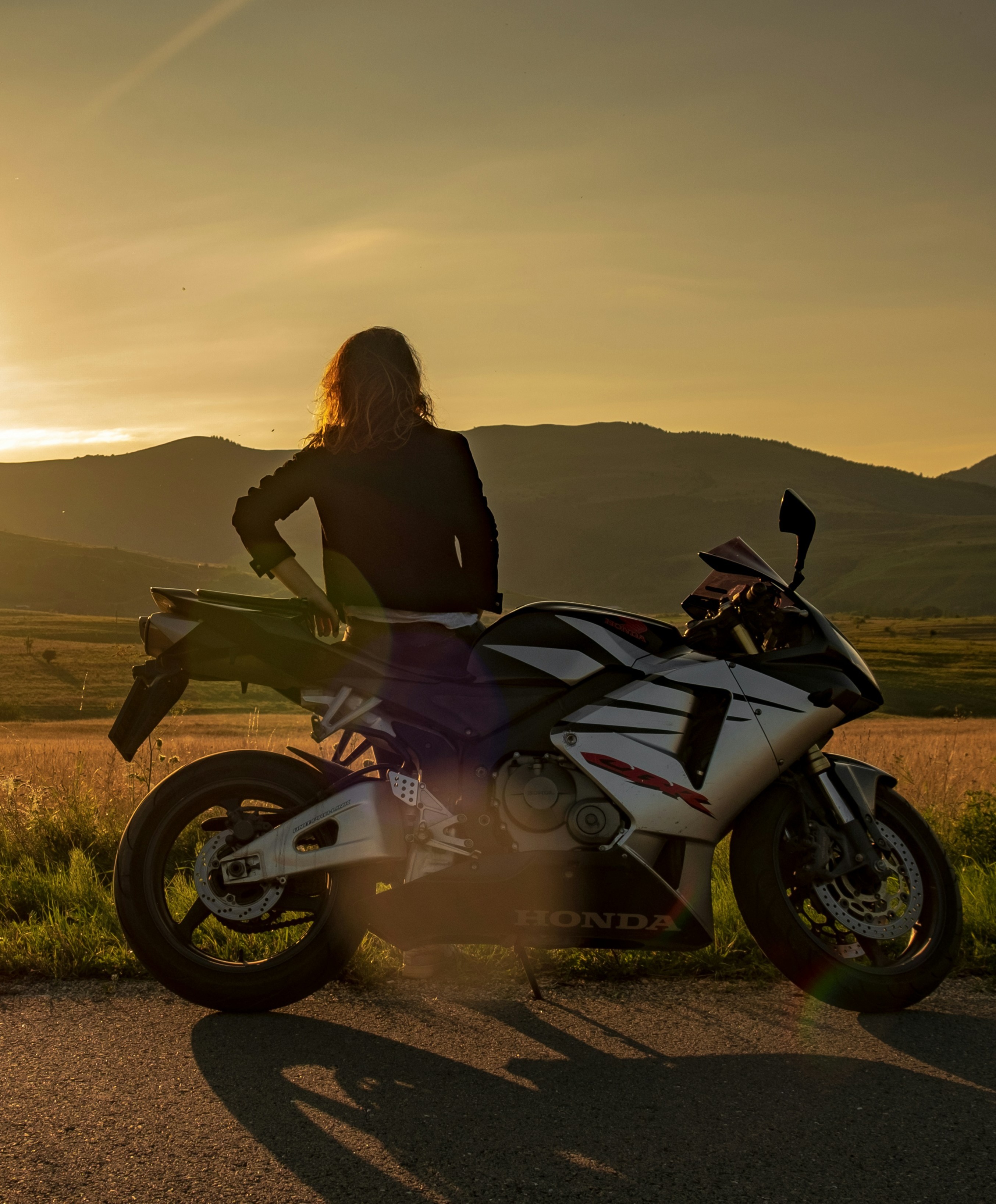 Moto - Sunset